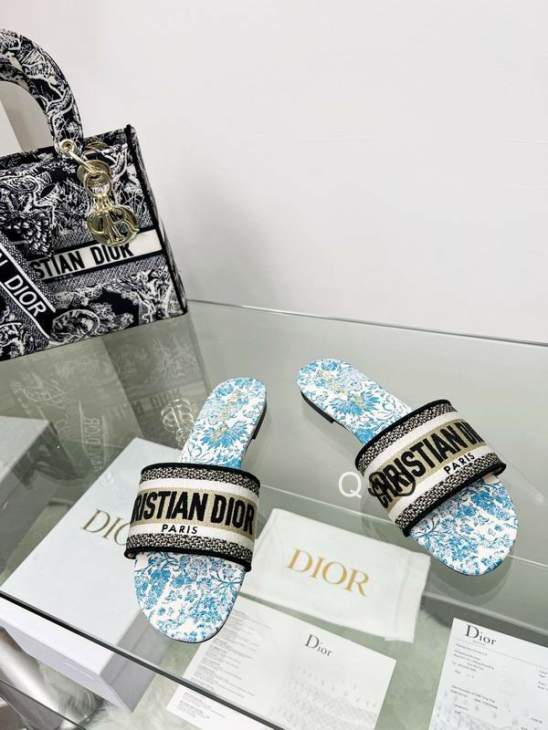 Picture of Dior Slippers _SKUDiorsz34-46SD01203015